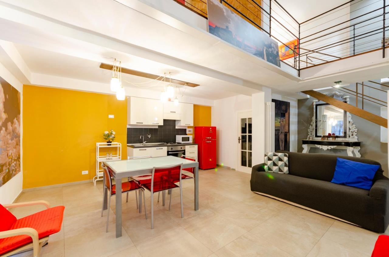 Joivy Vibrant Open-Plan Apt For 6 In Historic Centre Apartment Генуа Екстериор снимка