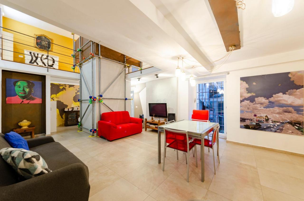 Joivy Vibrant Open-Plan Apt For 6 In Historic Centre Apartment Генуа Екстериор снимка